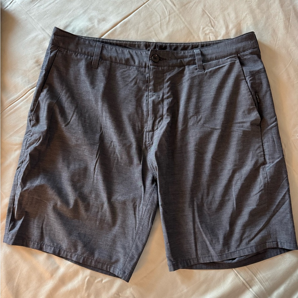 Vuori Shorts